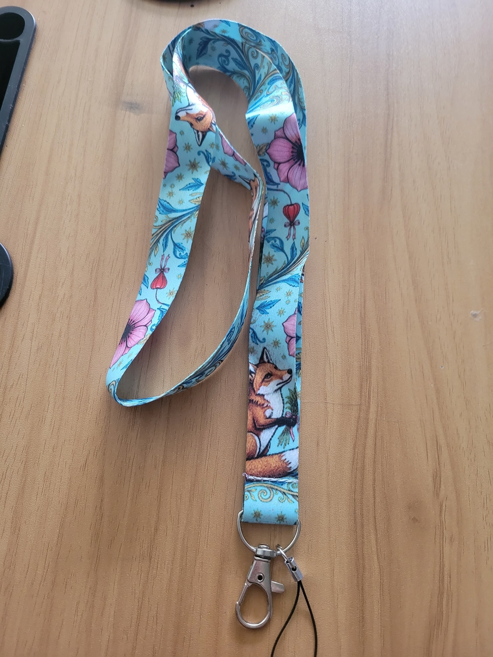 🍁NEW🍁 Light Blue Floral Fox Lanyard with Clip